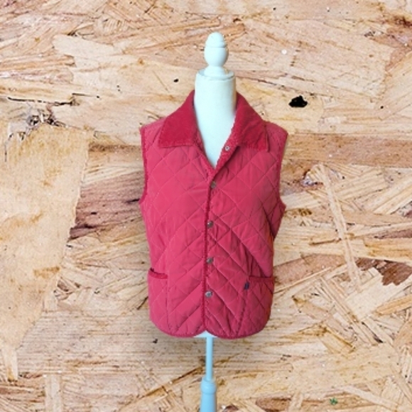 Vtg. Red Vest Chavarari Germany Bavarian quilted vest corduroy collar sz S - Picture 10 of 13